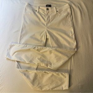 Abercrombie & Fitch Harper Low Rise Jean Legging White Size 30/10R